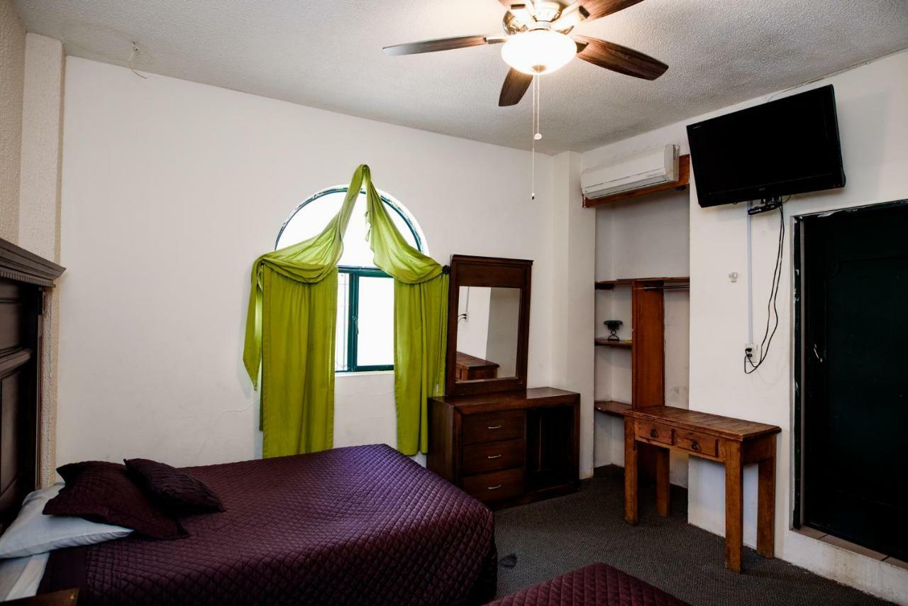 Hotel Maria Elena Durango Luaran gambar